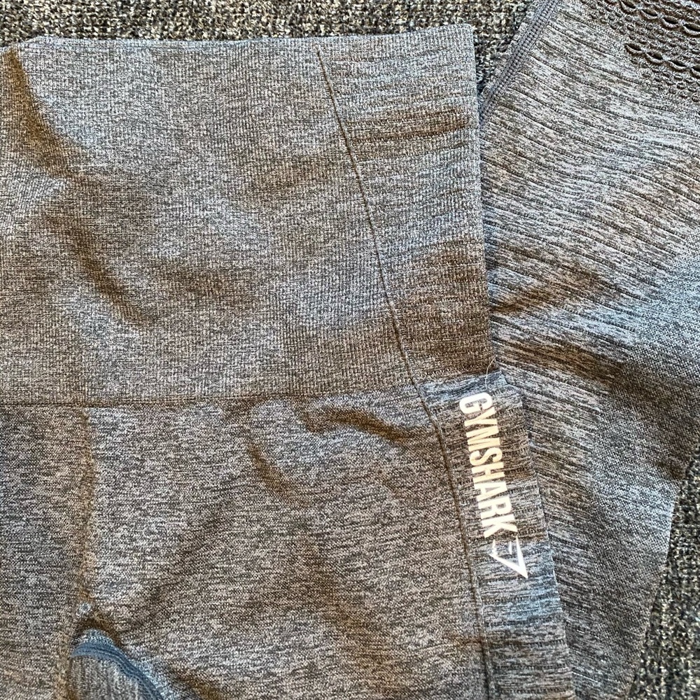 Charcoal Gray Gymshark Cropped Seamless